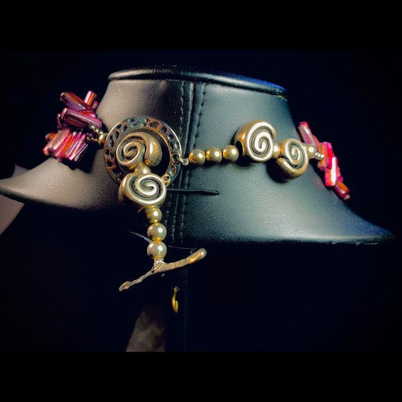 Baroque mother of pearl abalone dyed necklace. - Picture 3 of 3